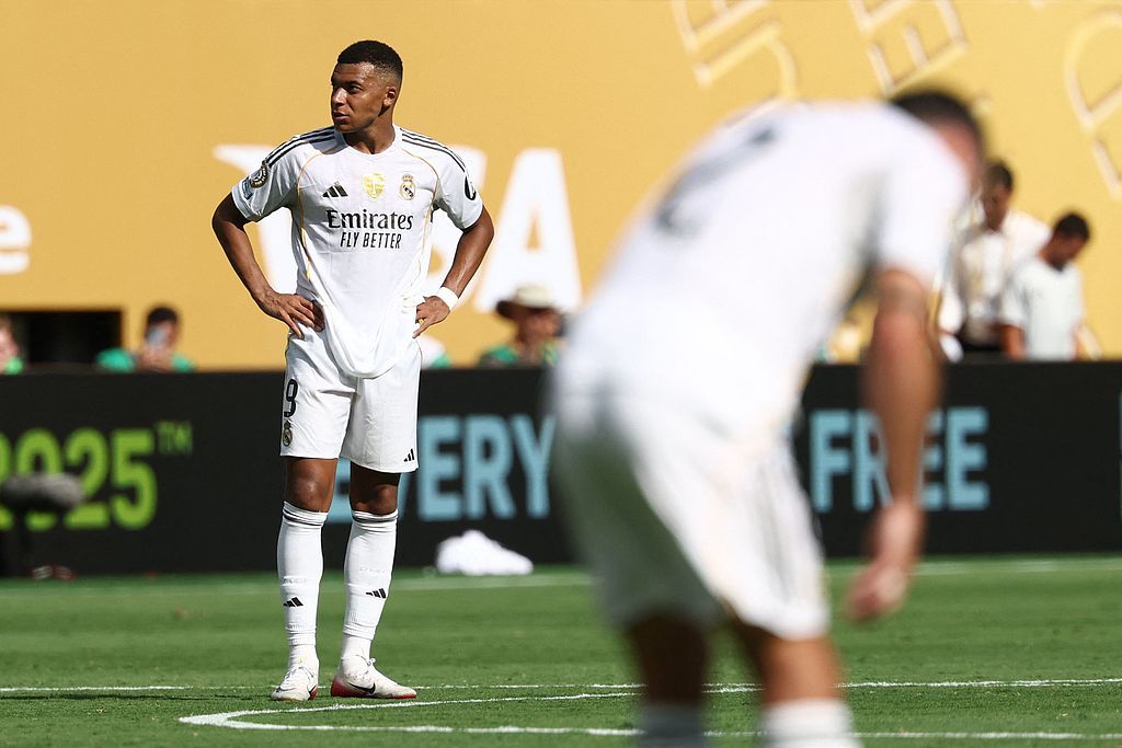 姆巴佩重返赛场，晋级下一阶段首场状态出色，热火观众沸腾！